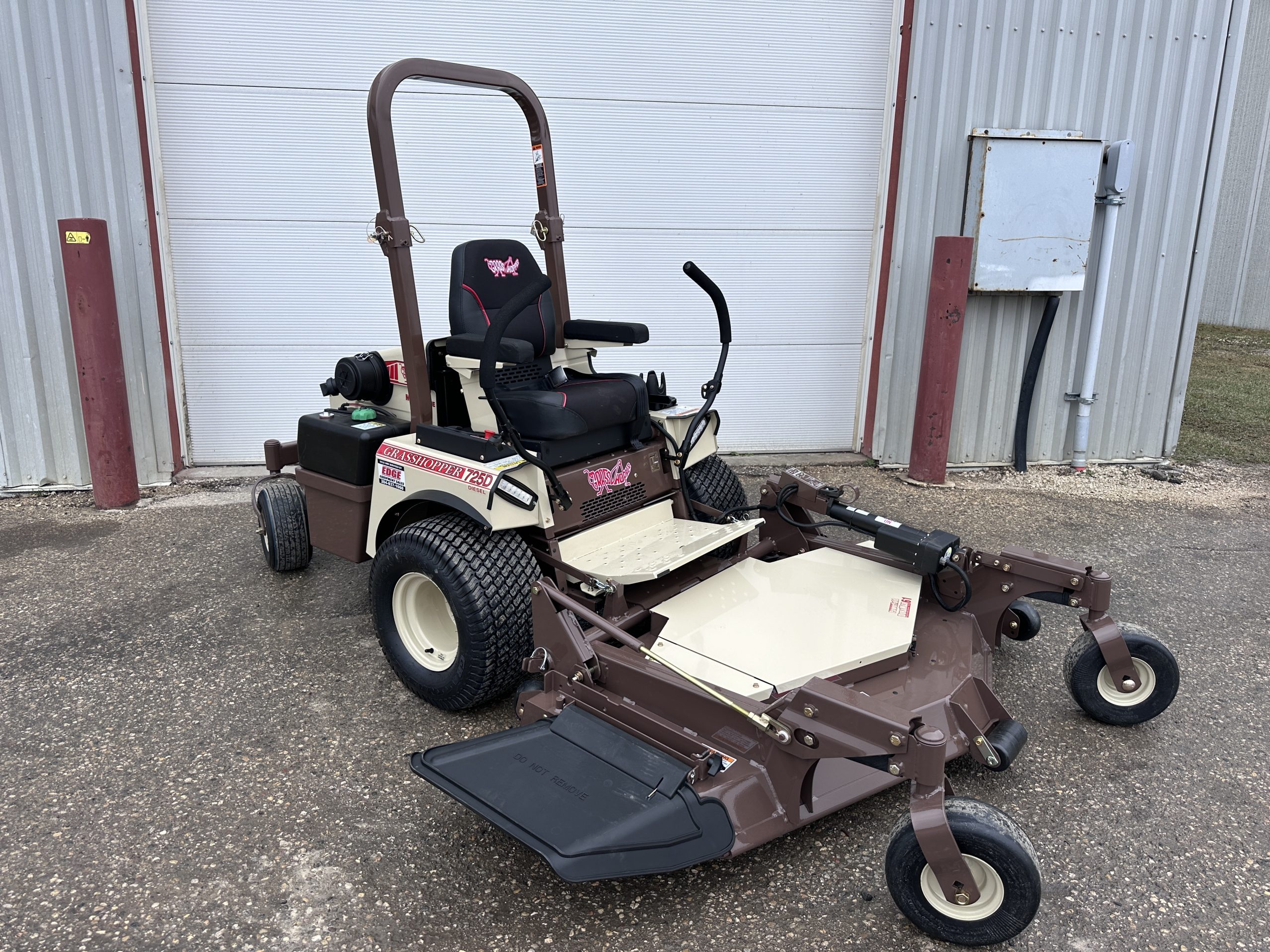 GRASSHOPPER 725DT6 ZERO TURN MOWER-BRAND NEW – Edge Equipment Sales