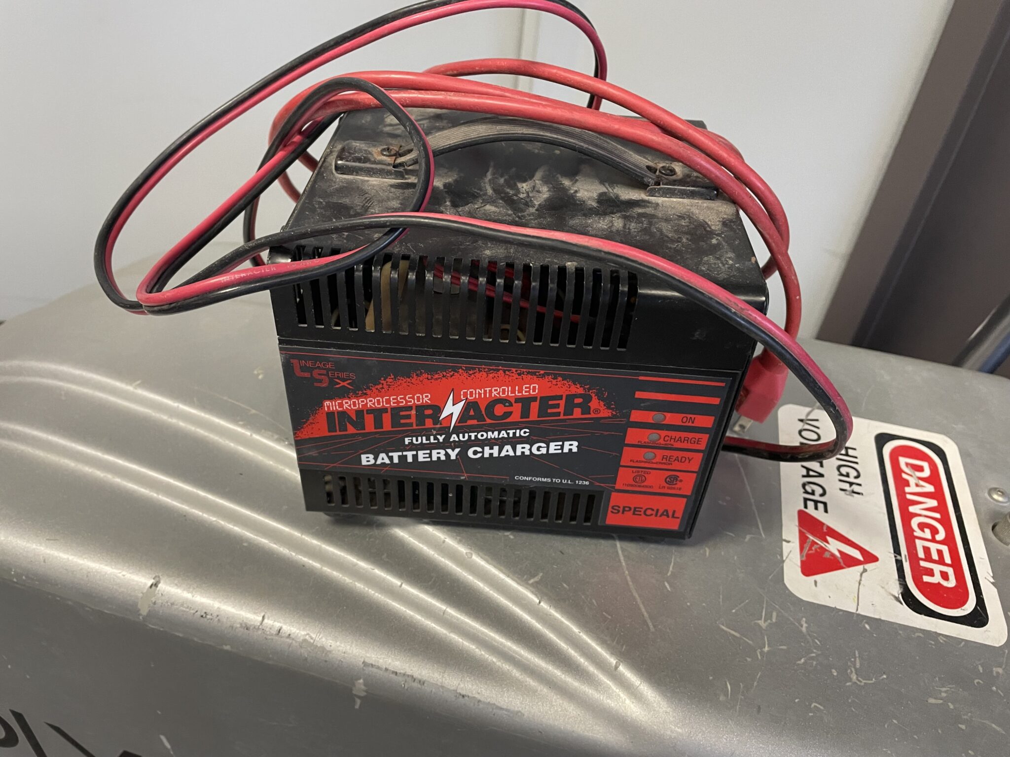 OLYMPIA ELECTRIC ICE EDGERSIMILAR TO ZAMBONI 3,950.00 Edge